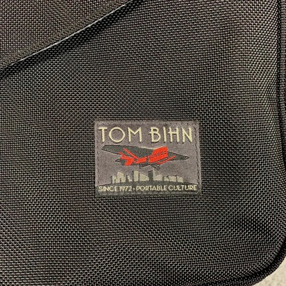 Tom Bihn Makers Bag Messenger Bag Unisex OS Black Ballistic Nylon Utility EDC